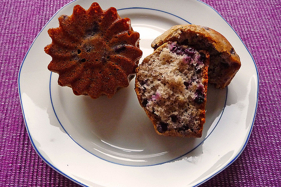 Heidelbeer-Haselnuss-Muffins