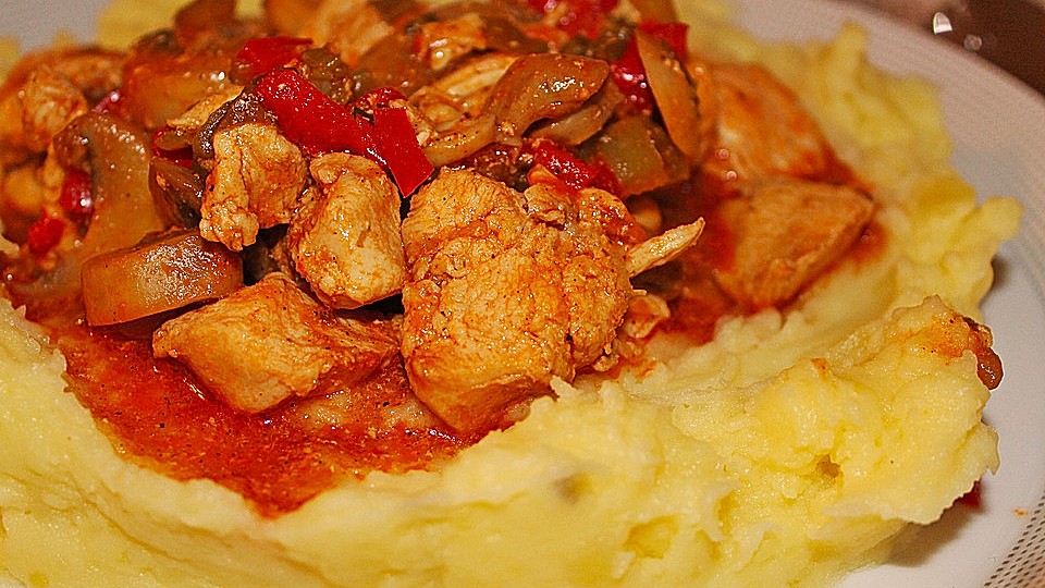 Hähnchen Sauté mit Kartoffelpüree und Gemüse von Büsra_91| Chefkoch