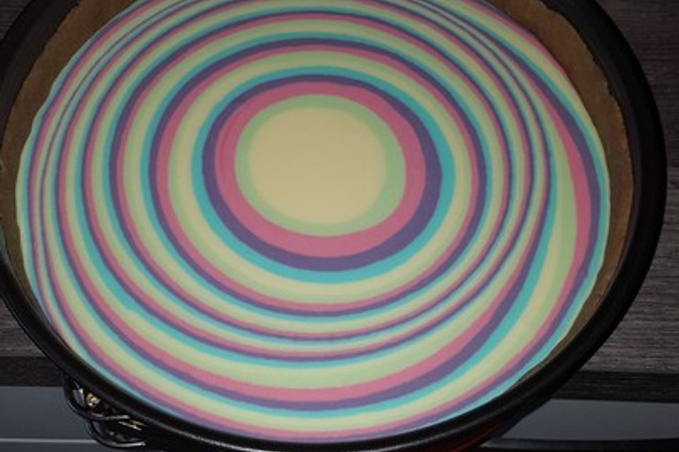 Rainbow-Chocolate-Cheesecake mit "Sahnehimmel"