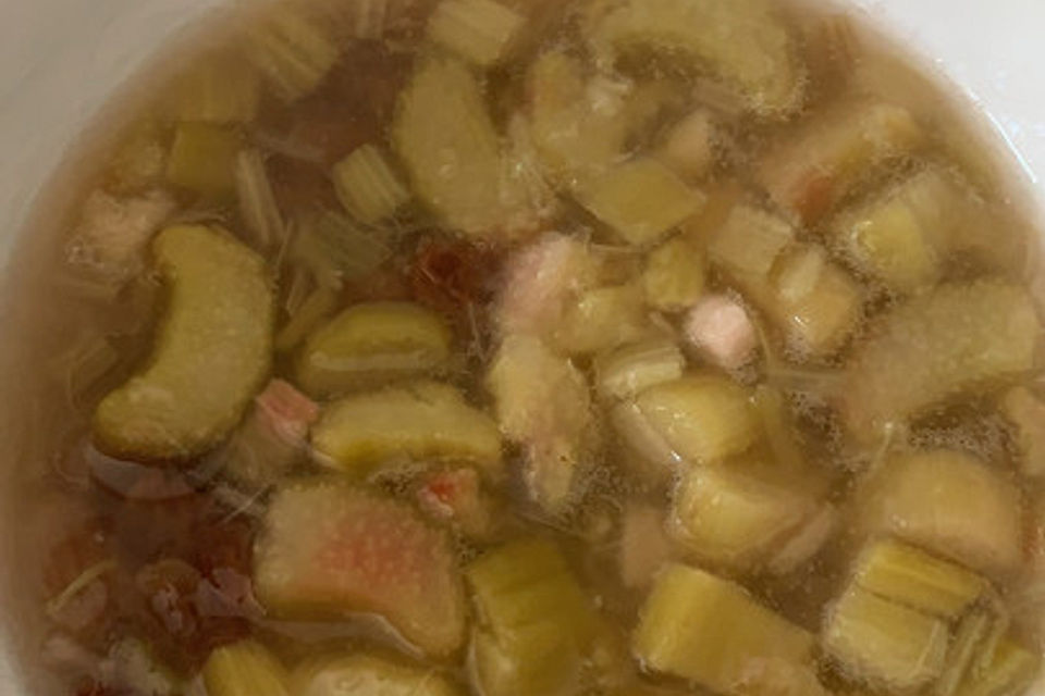 Ostfriesische Rhabarbersuppe