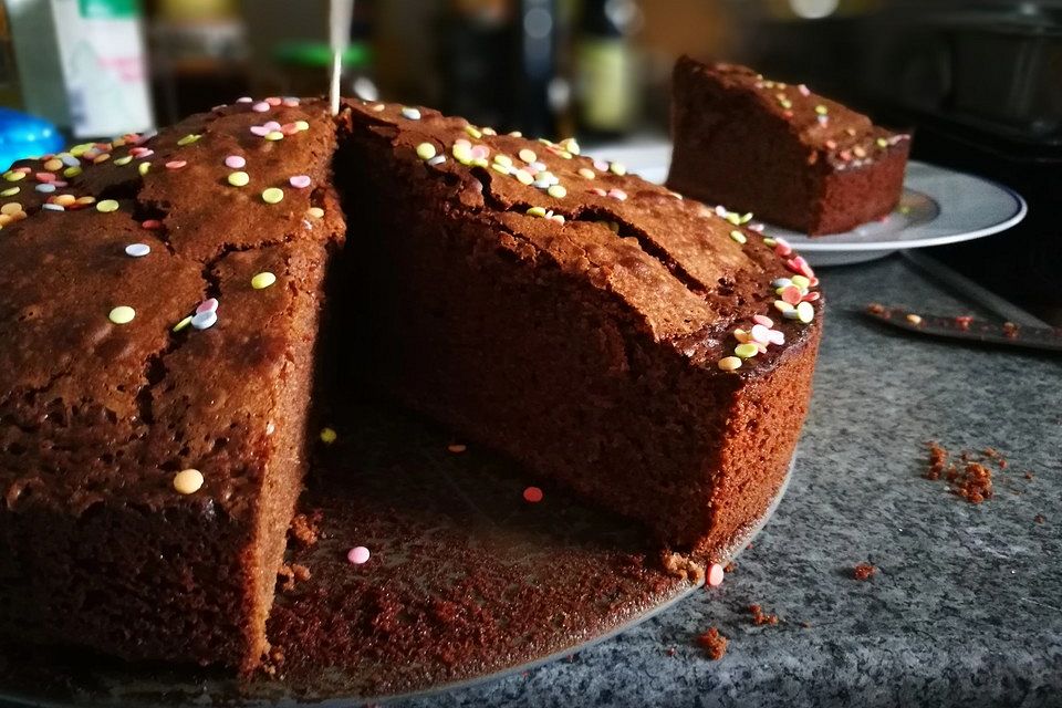 Saftigster und schokoladigster Schokoladen-Nutella-Kuchen aller Zeiten