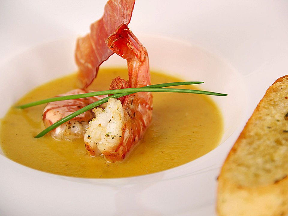 Butternut-Kürbissuppe mit Garnelen von cth3105| Chefkoch