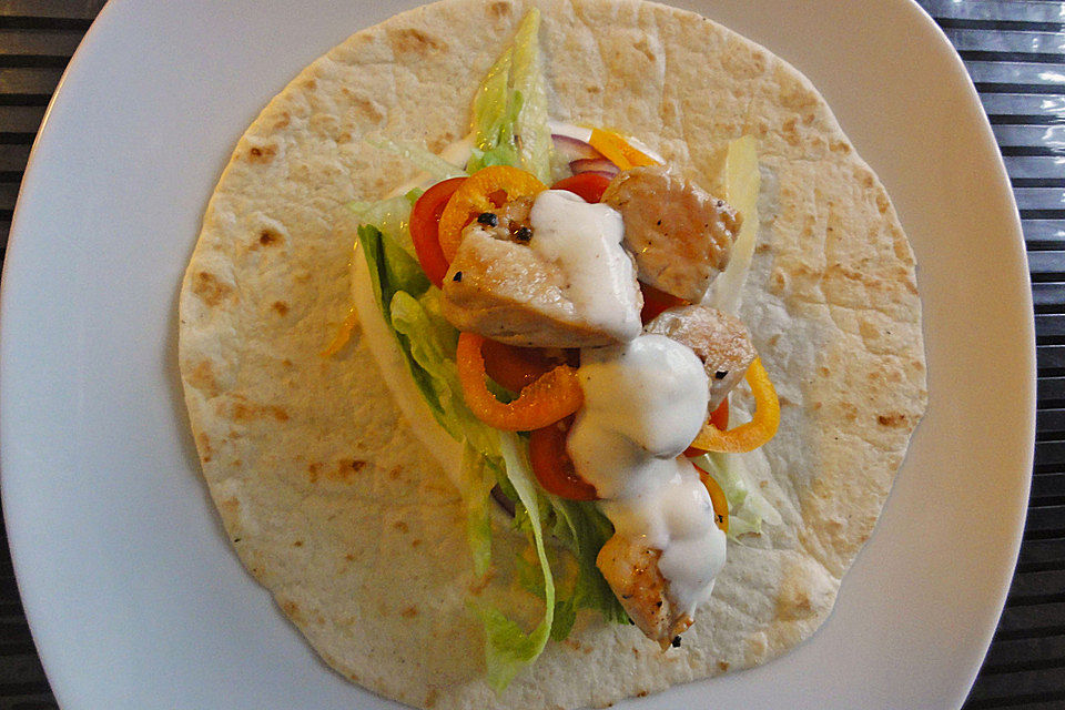 Wraps mit gebratener Hähnchen- oder Putenbrust