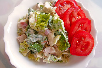 Single-Salat mit Putenbraten vom Vortag