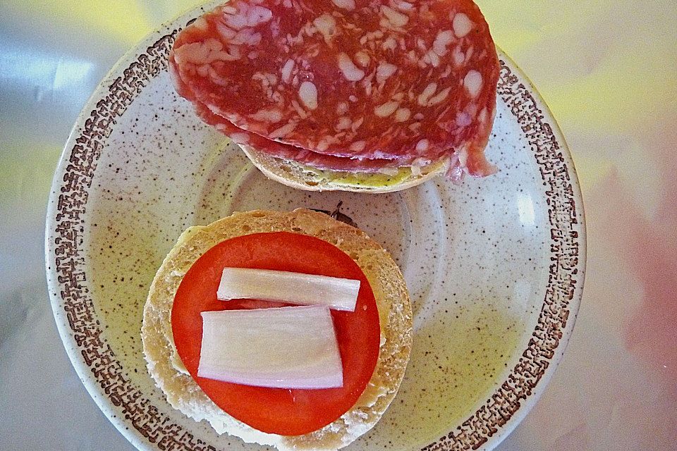 Feurige Knobi - Brötchen Feurige Knobi - Brötchen