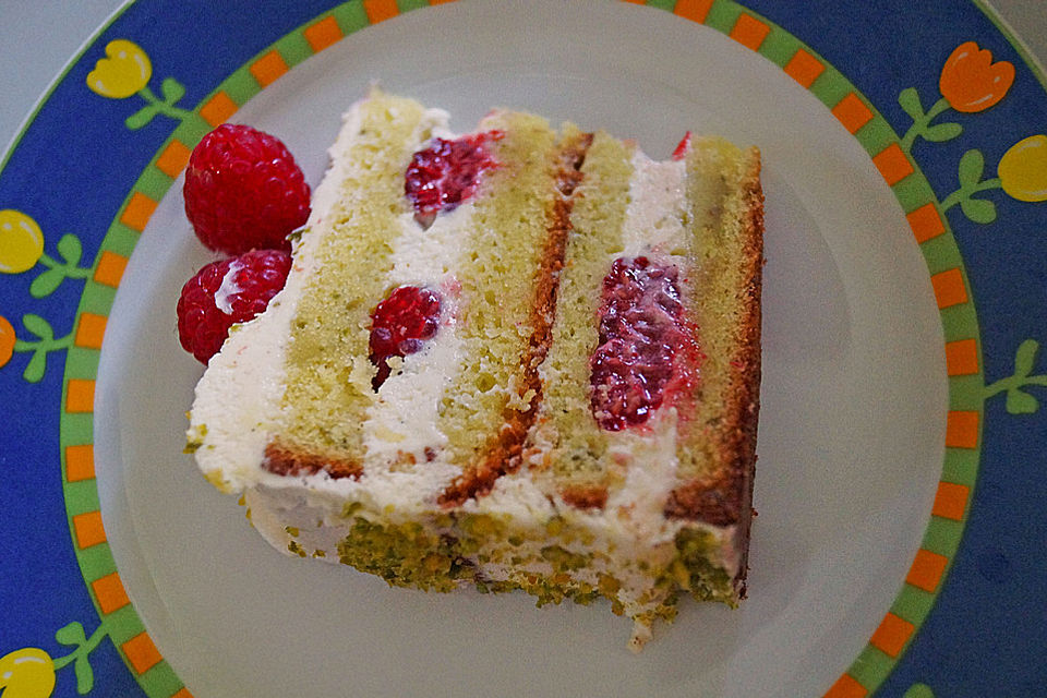 Inibinis weiße Himbeer-Pistazien-Torte