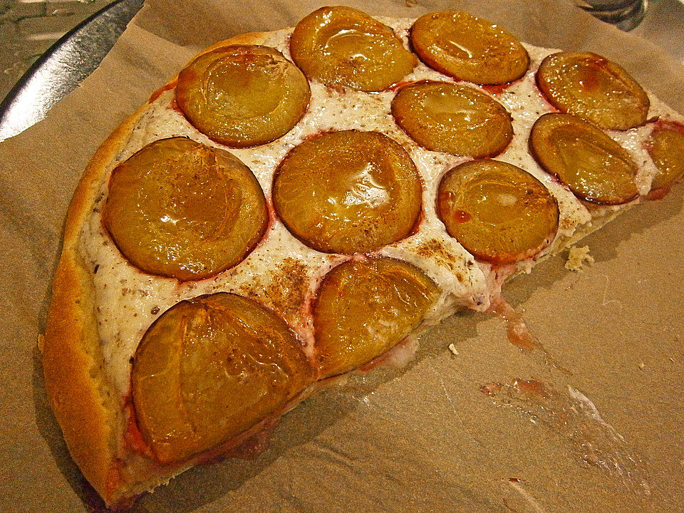 Süßer Zwetschgen-Flammkuchen von _finchen_| Chefkoch