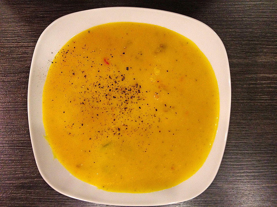 Kürbiscremesuppe mit Kokosmilch und Garnelen von deschnut| Chefkoch