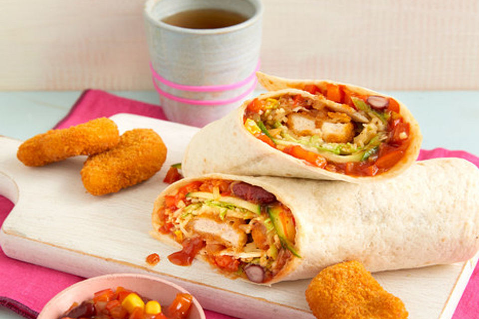 Wraps mit knusprigem Hähnchen und Sauce