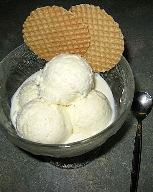 Vanille-Cremeis für die Eismaschine