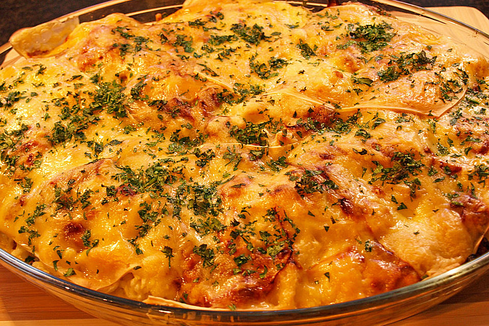 Überbackene deftige Käsespätzle Überbackene deftige Käsespätzle