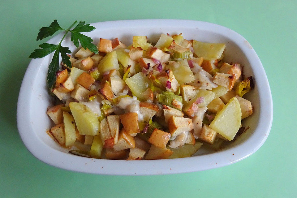 Hühnerbrust im Apfel-Zwiebel-Knoblauch- Ingwer-Bett