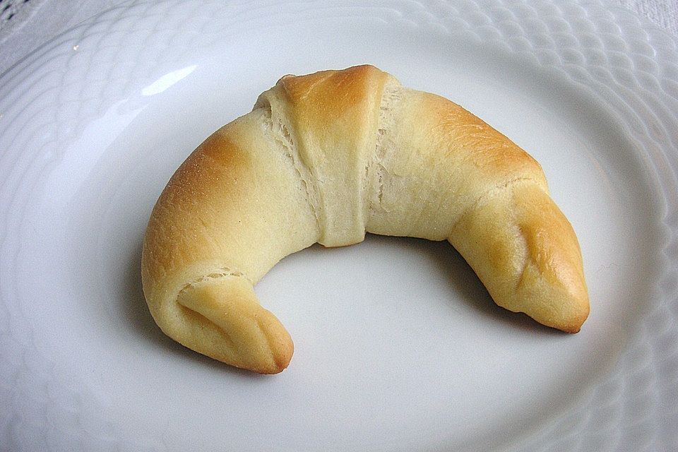 Wiener Kipfel oder Hörnchen Wiener Kipfel oder Hörnchen