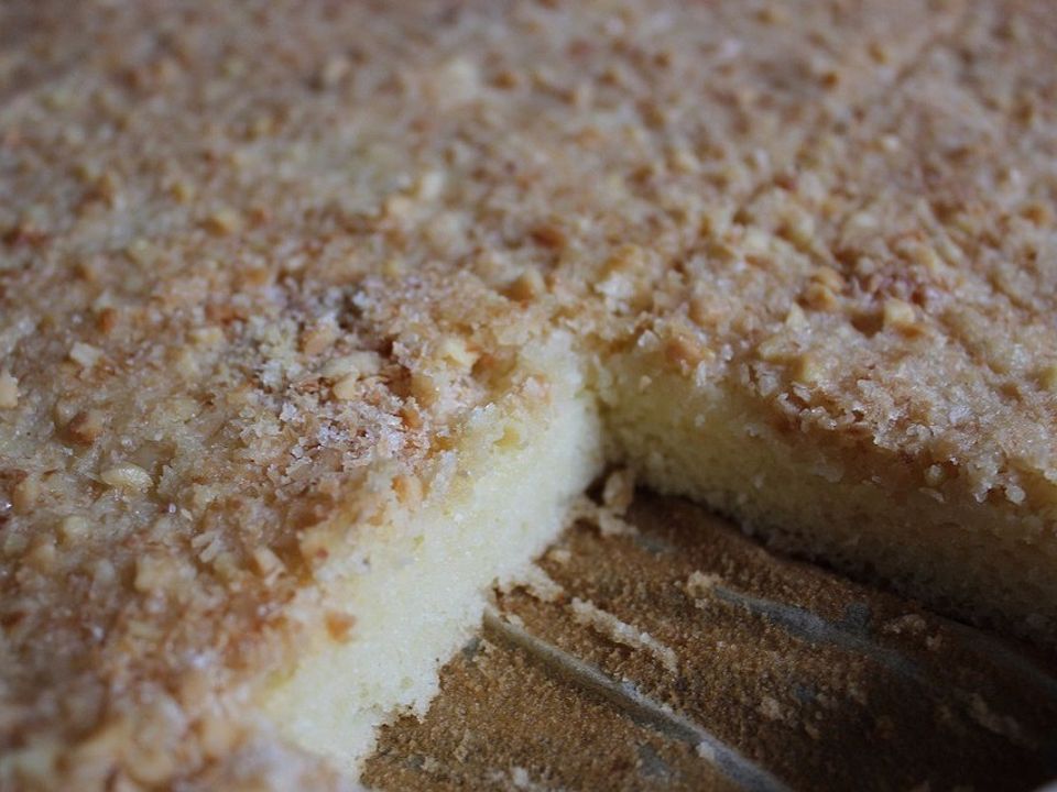 Mandel-Buttermilch-Blechkuchen von Schnullifrau | Chefkoch