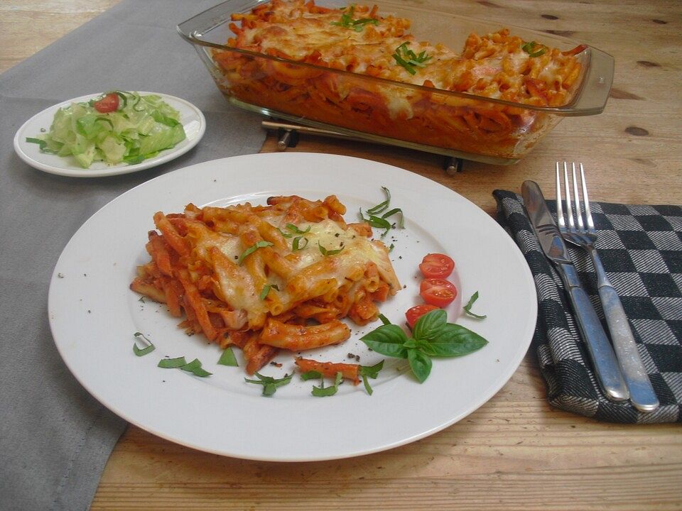 Nudelauflauf mit Fleischwurst in einer Tomatensauce von Vanessa1611 ...