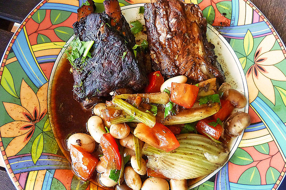 Geschmorte Balsamico-Rippchen mit Fenchel und weißen Bohnen