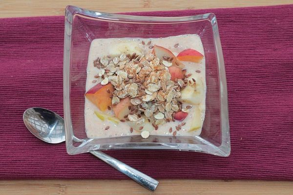 Müsli-Fruchtjoghurt mit Leinsamen, Honig und Zimt von rhodin | Chefkoch