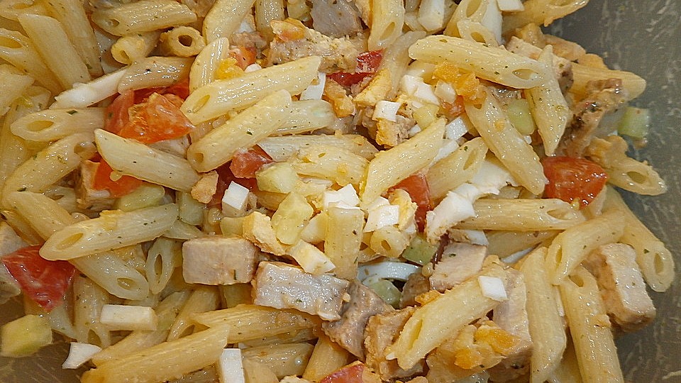 Nudelsalat Mit Tomaten Eiern Gurken Und Fleisch Von 325addict Chefkoch