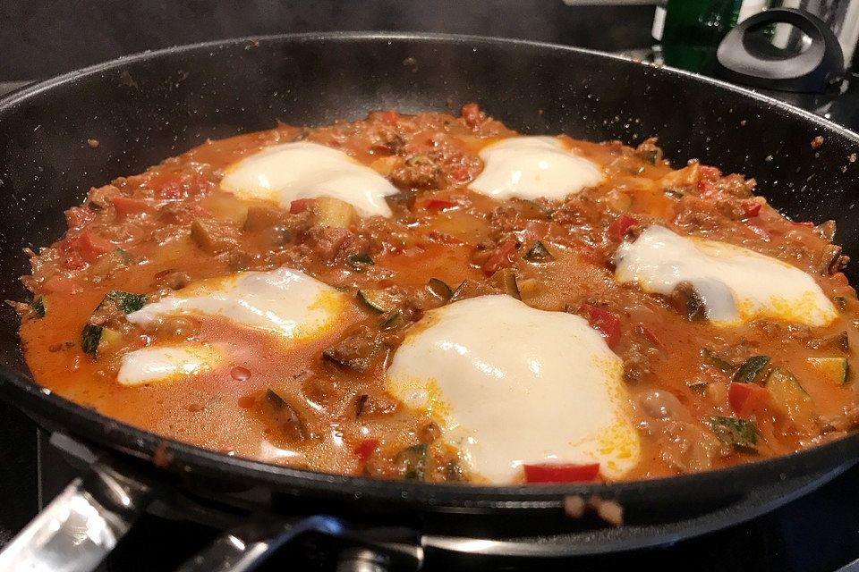 Hackfleischpfanne mit Tomaten und Gemüse