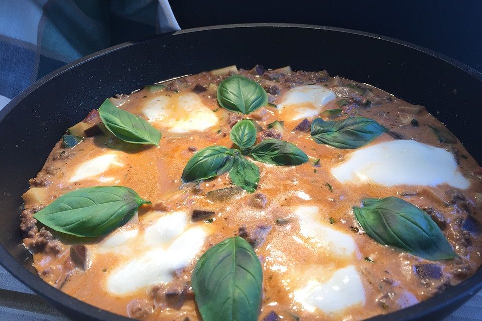 Hackfleischpfanne mit Tomaten und Gemüse