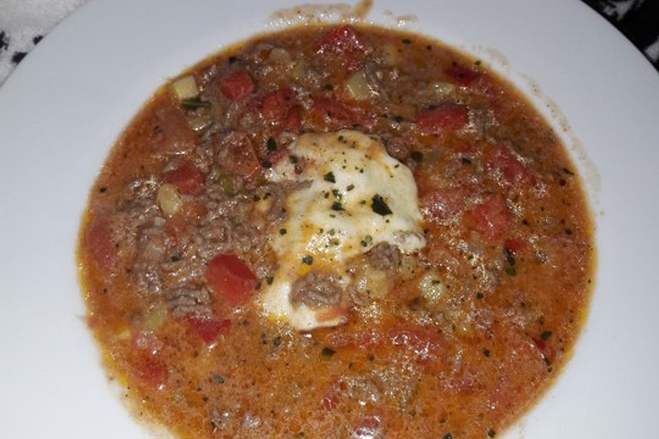 Hackfleischpfanne mit Tomaten und Gemüse