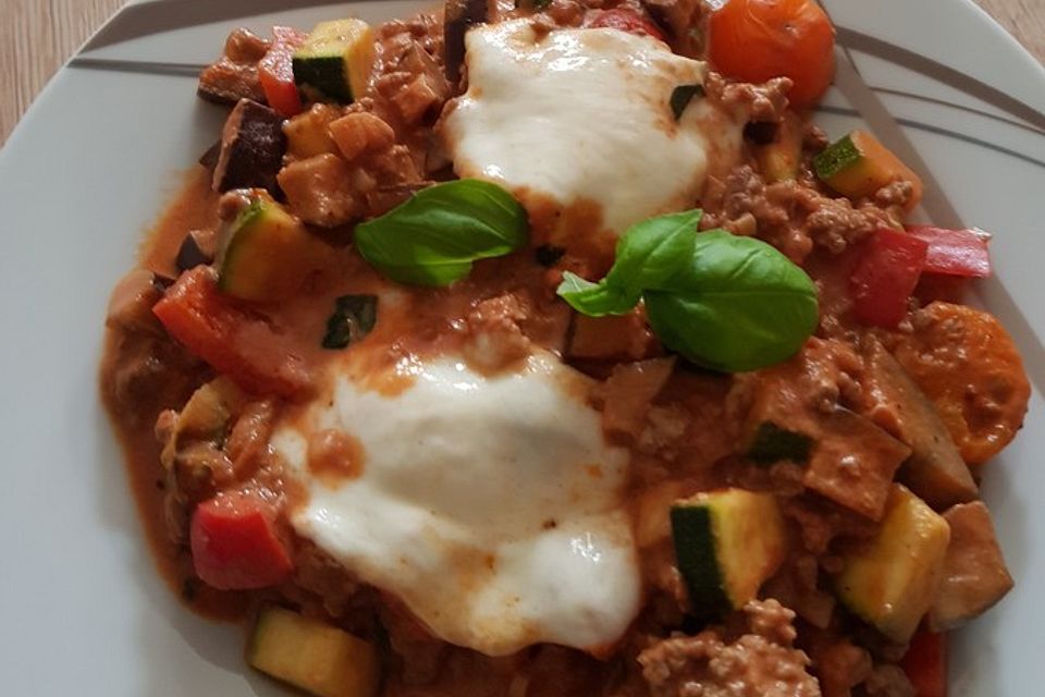 Hackfleischpfanne mit Tomaten und Gemüse