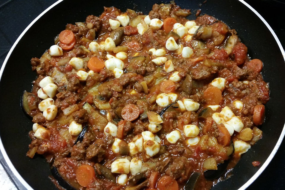 Hackfleischpfanne mit Tomaten und Gemüse