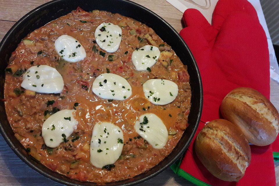 Hackfleischpfanne mit Tomaten und Gemüse