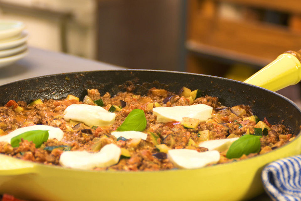 Hackfleischpfanne mit Tomaten und Gemüse