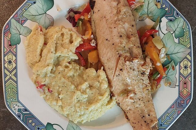 Fletchers Forellenfilets auf buntem Paprikagemüse mit Käse-Estragon ...