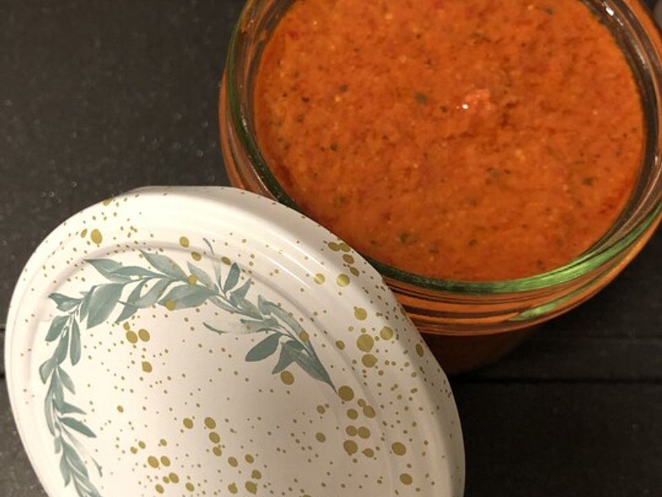 Rotes Pesto mit getrockneten Tomaten von calagoesla | Chefkoch