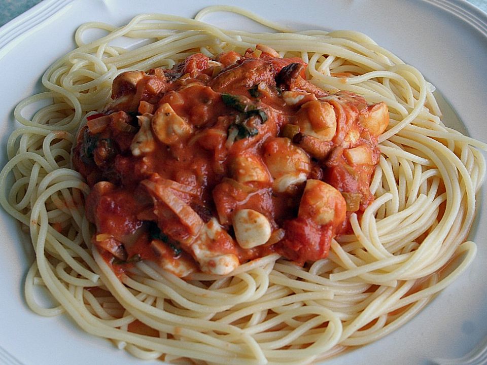Spaghetti mit Champignon - Tomatensauce von hadassa| Chefkoch