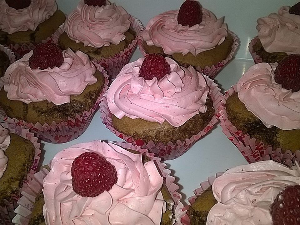 HimbeerJoghurtCupcakes mit HimbeerFrosting von RichieAlice Chefkoch