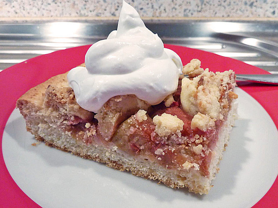 Rhabarberkuchen mit Marzipanstreusel von Klangandrea| Chefkoch