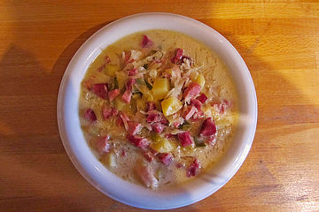 Rahm-Sauerkraut-Suppe