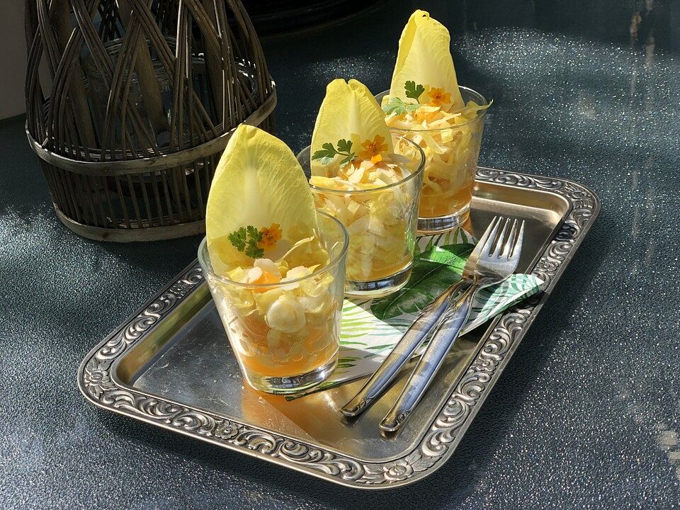 Chicoreesalat mit Orangen von witwebolte| Chefkoch