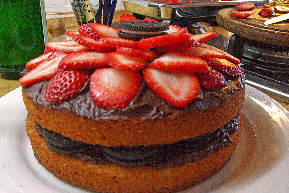 Oreo-Erdbeer-Torte