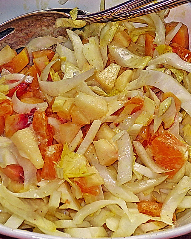 Chicoree-Salat fruchtig-scharf