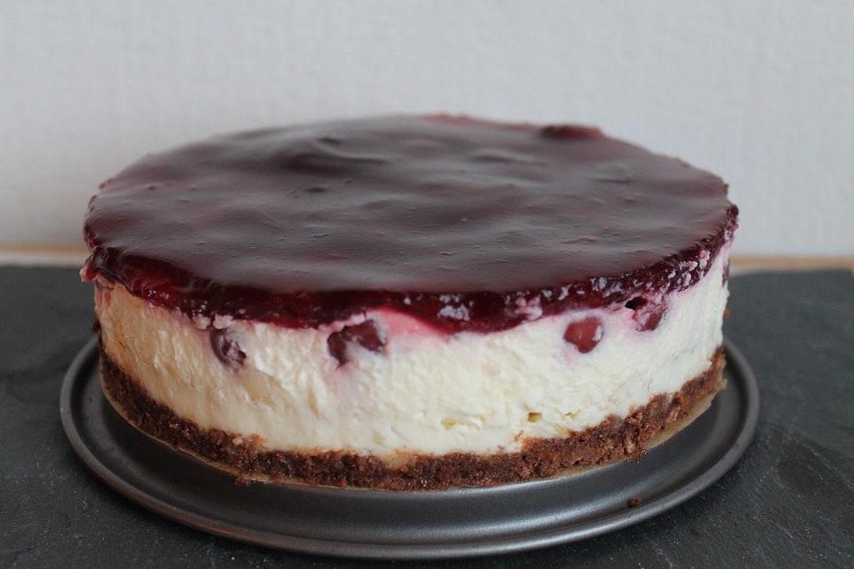 Frischkäsetorte mit Kirschen