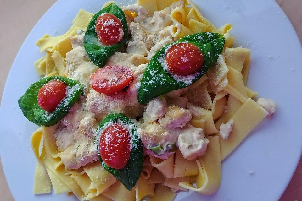 Brunch Hähnchen-Nudelpfanne