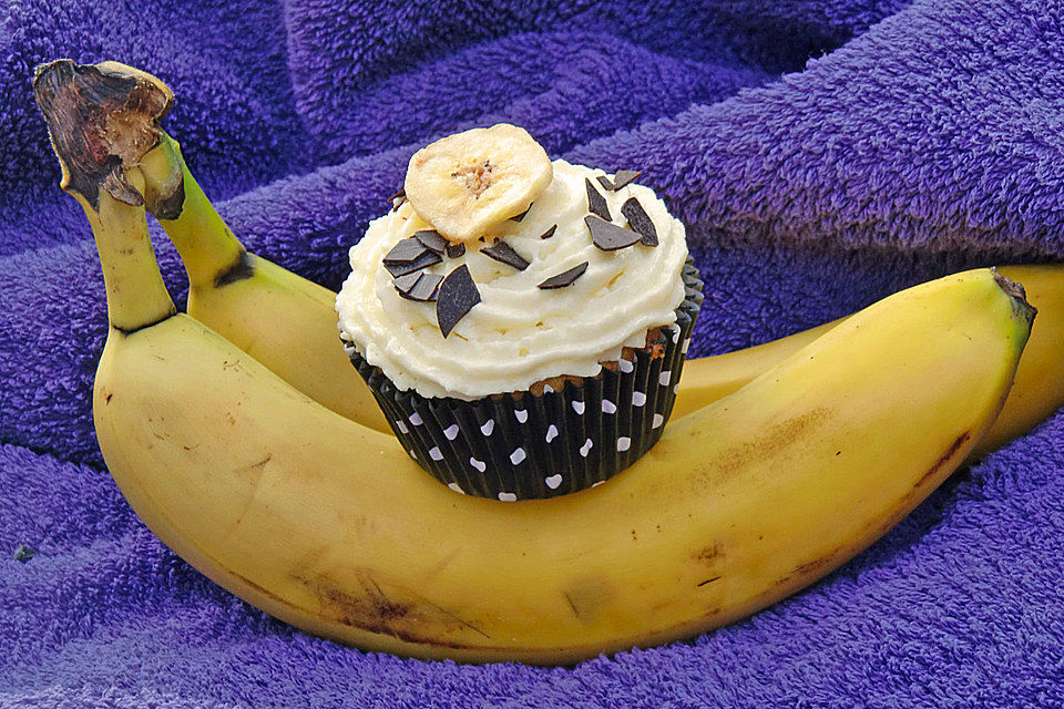 Banana-Split-Cupcakes