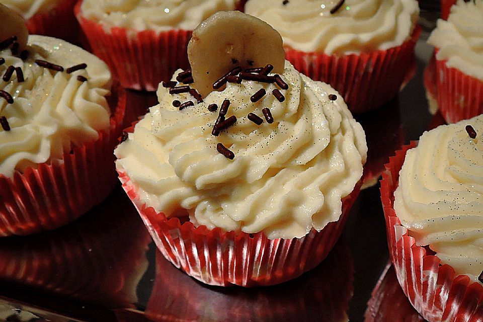 Banana-Split-Cupcakes