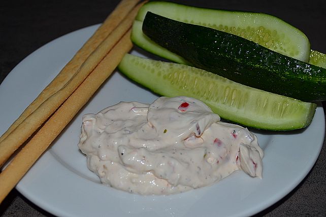 Frischkäseaufstrich mit Tomaten und Zwiebeln von MajorBluebird| Chefkoch Frischkäseaufstrich mit Tomaten und Zwiebeln von MajorBluebird| Chefkoch