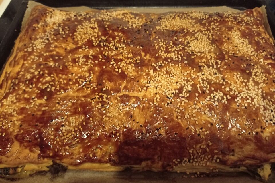 Spinat-Tomate-Feta-Börek vom Blech