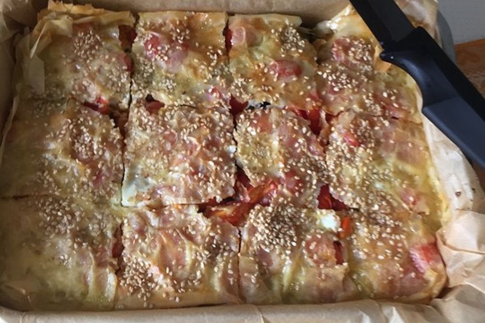 Spinat-Tomate-Feta-Börek vom Blech