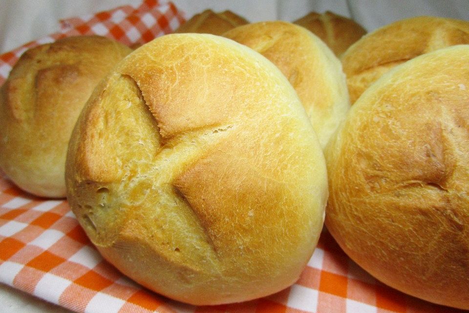 Dinkel-Milchbrötchen