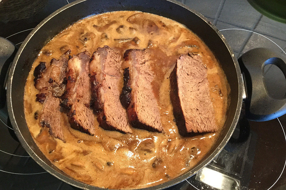 Rinderbraten in dunkler Biersauce