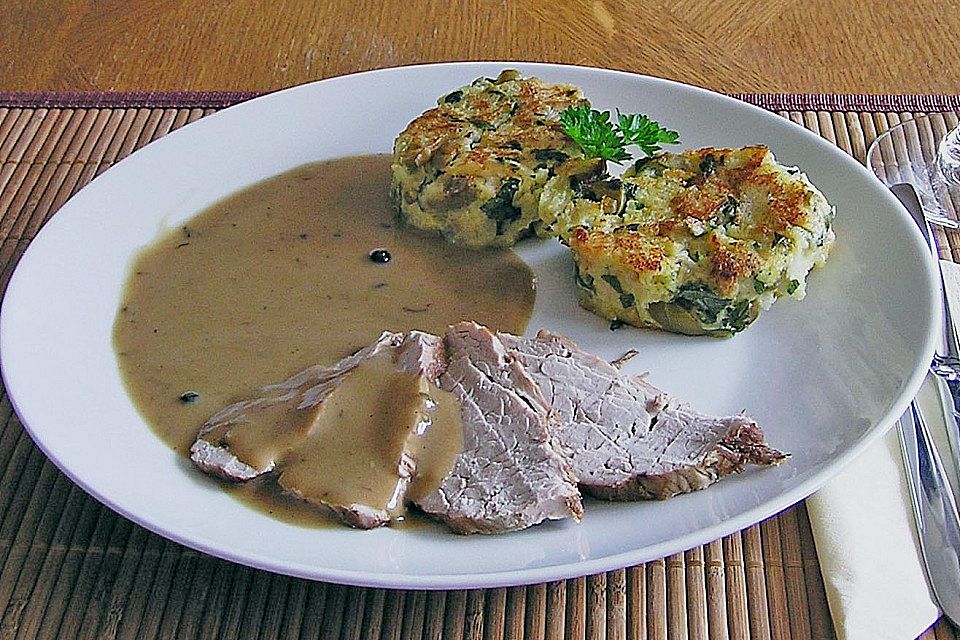 Rinderbraten in dunkler Biersauce