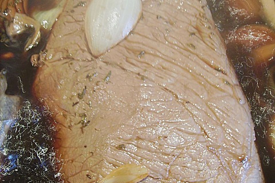 Rinderbraten in dunkler Biersauce