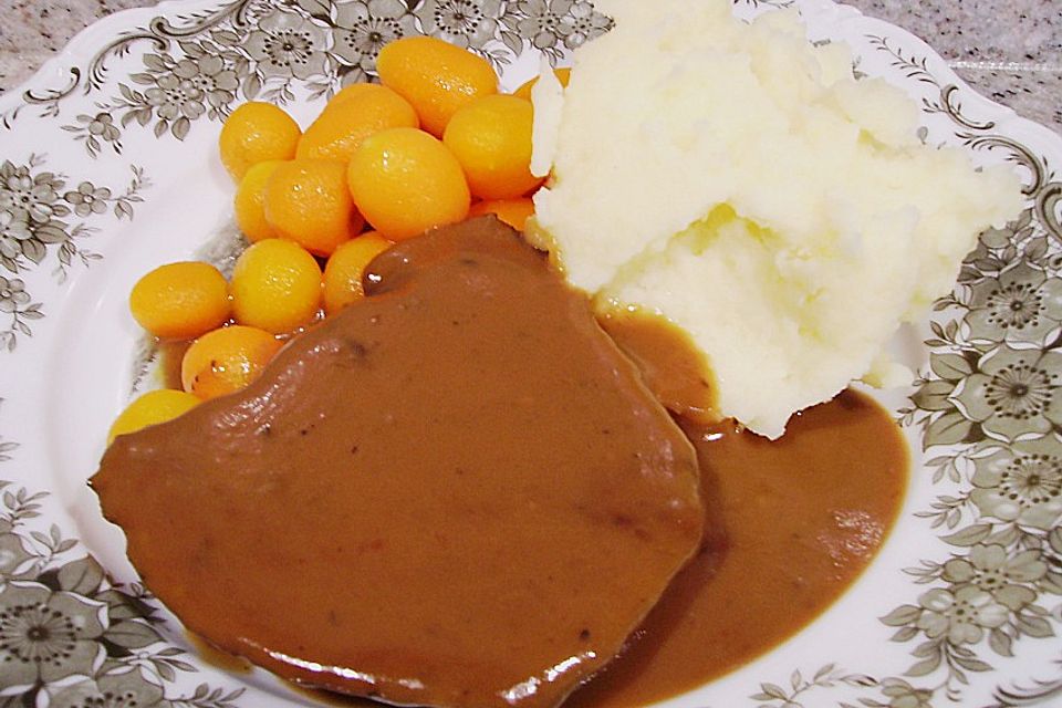 Rinderbraten in dunkler Biersauce